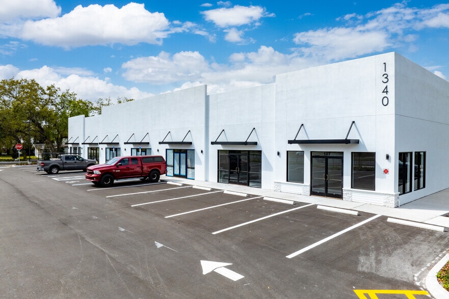 1340 S Narcoossee Rd, Saint Cloud, FL à vendre - Photo principale – Image 1 sur 32