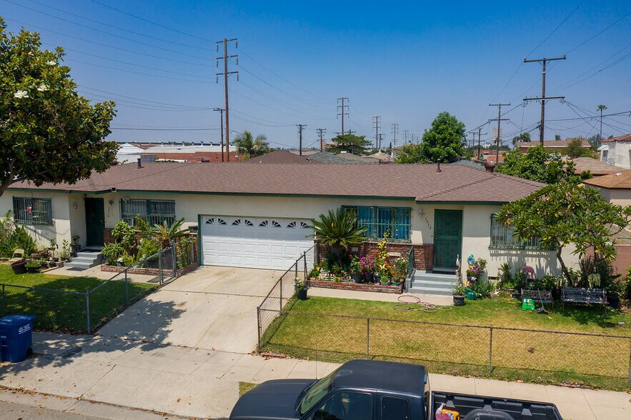 1513 Hendricks Ave, East Los Angeles, CA à vendre - Photo de l’immeuble – Image 2 sur 19