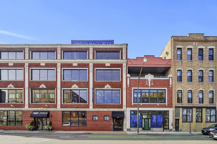 1000 N Milwaukee Ave, Chicago, IL à louer - Photo de l’immeuble – Image 2 sur 13