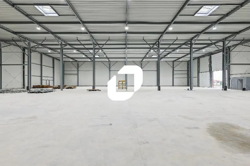 Local d’activités dans Saint-Pathus à louer - Photo de l’immeuble – Image 3 sur 11