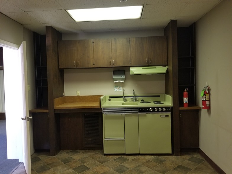 700 Main St, Pineville, LA à louer - Photo intérieure – Image 3 sur 23