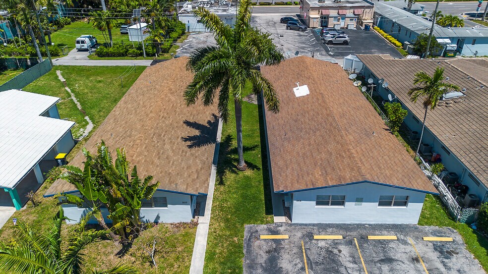 237-241 SE Park St, Dania Beach, FL à vendre - Photo de l’immeuble – Image 3 sur 13