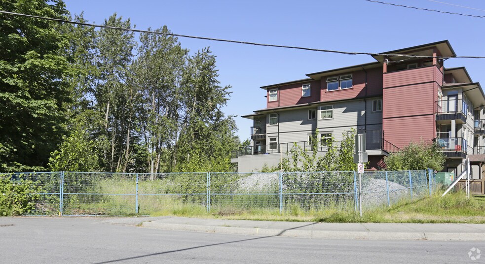 11655 Burnett St, Maple Ridge, BC à vendre - Photo principale – Image 1 sur 3