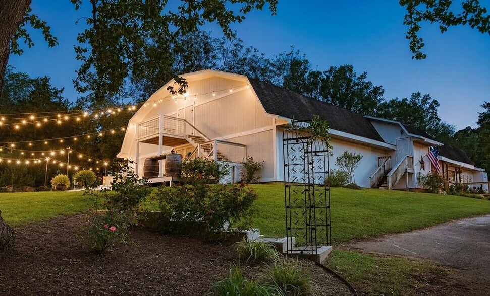 1948 Liberty Hill Rd, McCormick, SC à vendre - Photo de l’immeuble – Image 2 sur 74