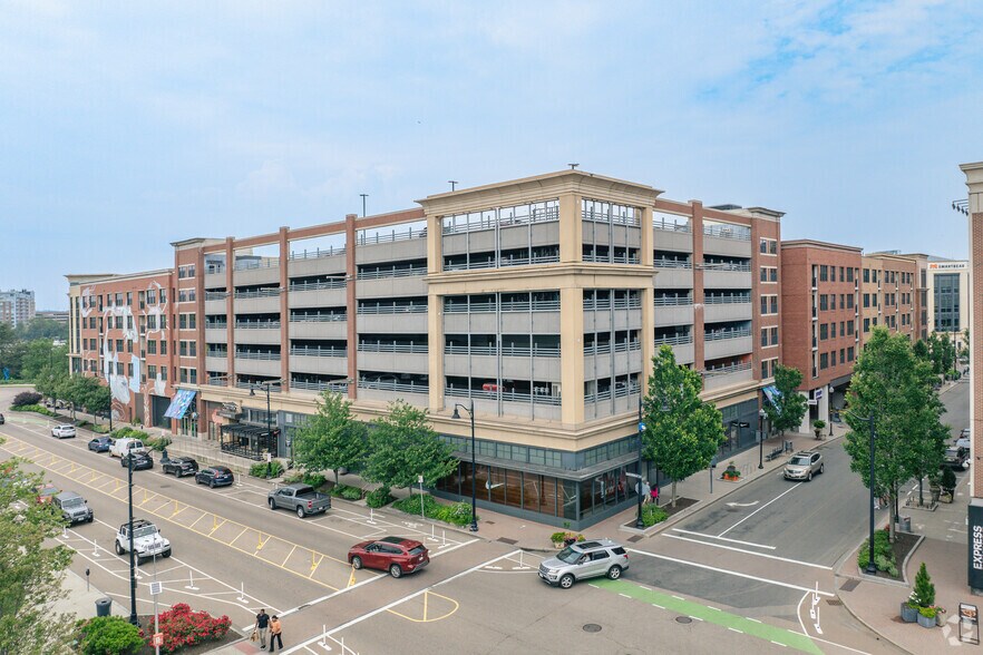 333 Great River Rd, Somerville, MA à louer - Photo de l’immeuble – Image 2 sur 9