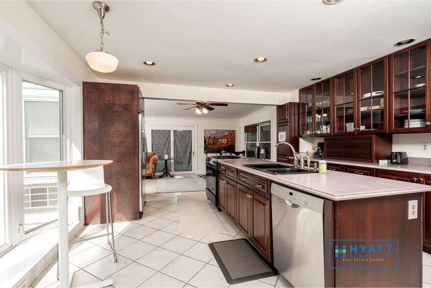 14 Annapolis St, Annapolis, MD à louer - Photo intérieure – Image 2 sur 11
