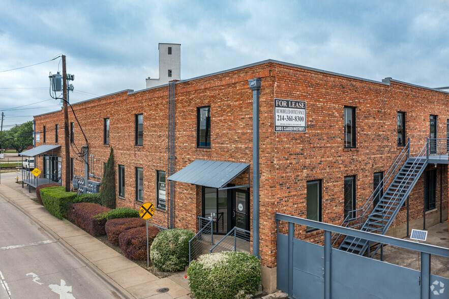 3720 Canton St, Dallas, TX à louer - Photo de l’immeuble – Image 2 sur 4