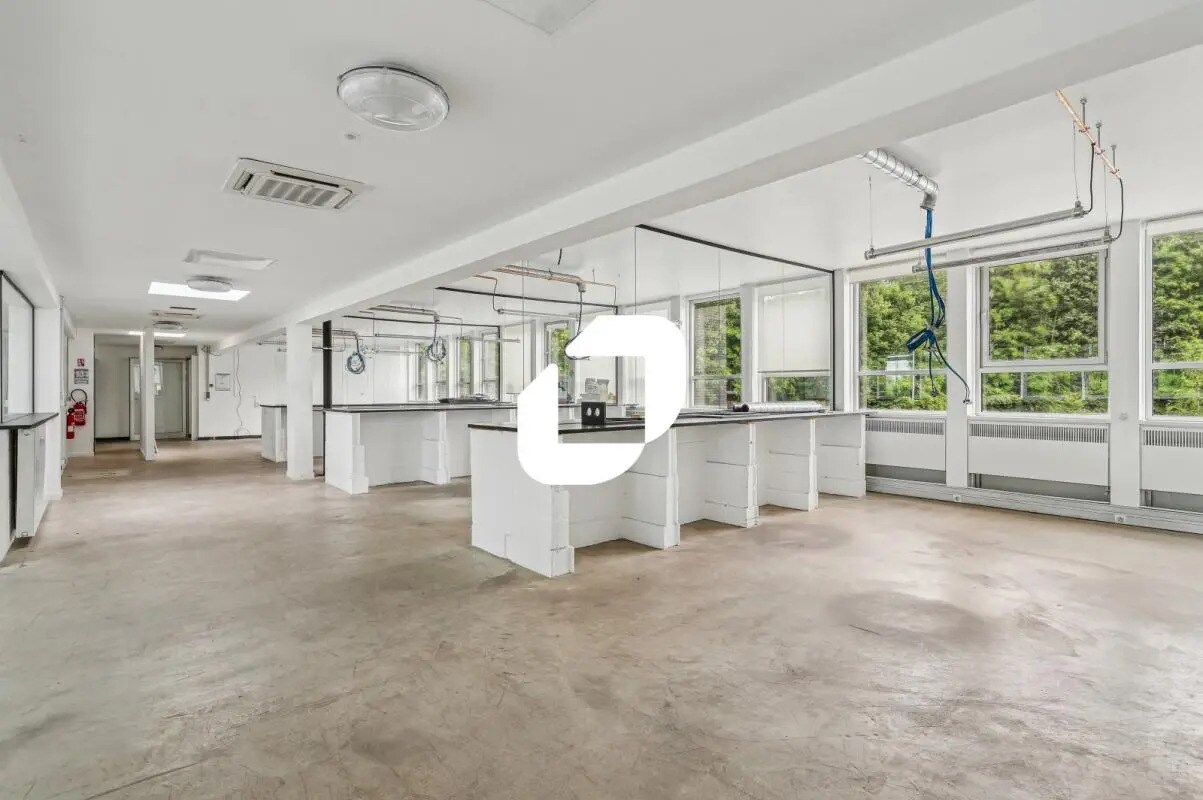 Local d’activités dans Hem à louer Photo de l’immeuble– Image 1 sur 14