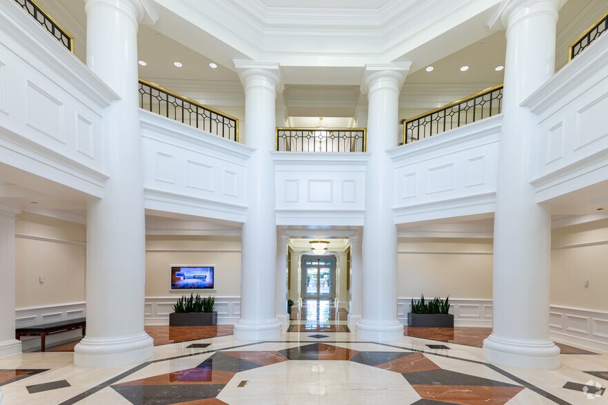 6805 Carnegie Blvd, Charlotte, NC à louer - Photo intérieure – Image 3 sur 11