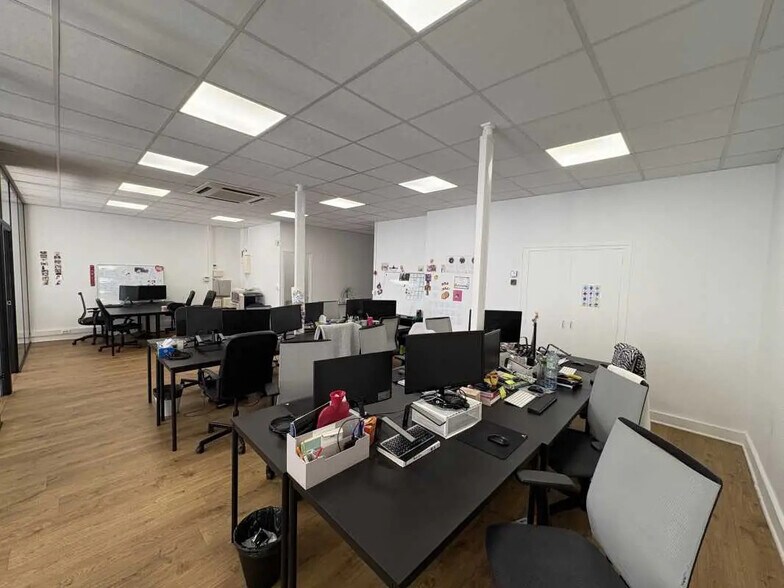 Bureau dans Orléans à louer - Photo de l’immeuble – Image 3 sur 8