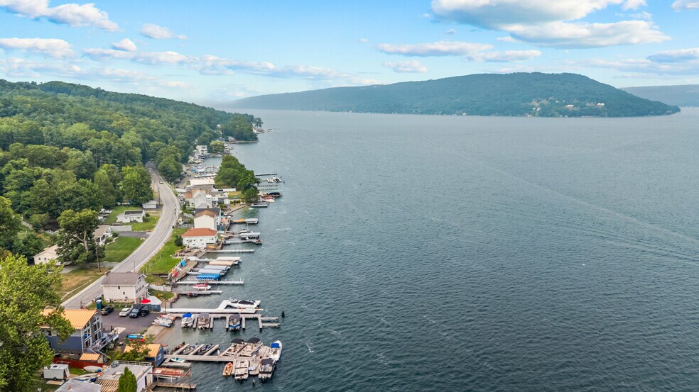 12792 W Lake Rd, Hammondsport, NY à vendre - Photo de l’immeuble – Image 3 sur 32