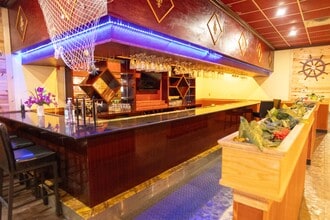 9918-9950 E Washington St, Indianapolis, IN à louer Photo intérieure– Image 2 sur 4