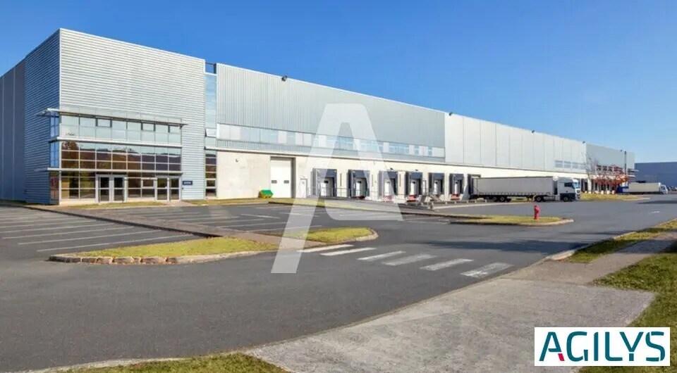 Industriel/Logistique dans Combs-la-Ville à louer - Photo de l’immeuble – Image 3 sur 5