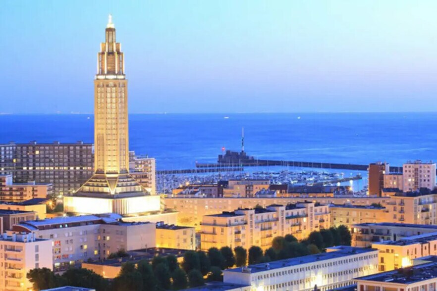 Local commercial dans Le Havre à louer - Photo de l’immeuble – Image 3 sur 4