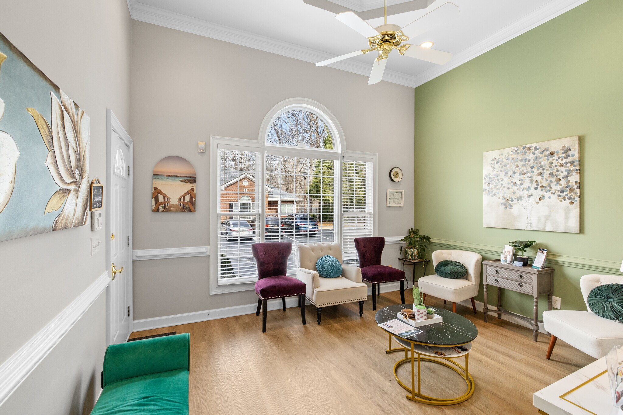 555 Sun Valley Dr, Roswell, GA à louer Photo principale– Image 1 sur 16