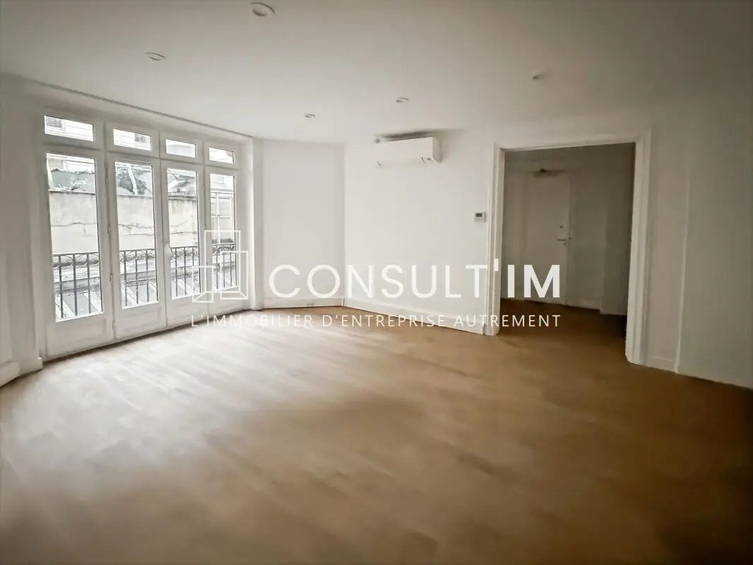 Rue Du Faubourg Saint-Honoré, Paris à louer Photo de l’immeuble– Image 1 sur 7