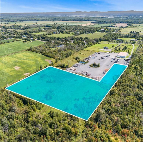 17535 Island Rd, Martintown, ON à louer - Photo de l’immeuble – Image 2 sur 5