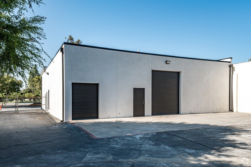 1215 E Foothill Blvd, Upland, CA à louer - Photo de l’immeuble – Image 2 sur 12