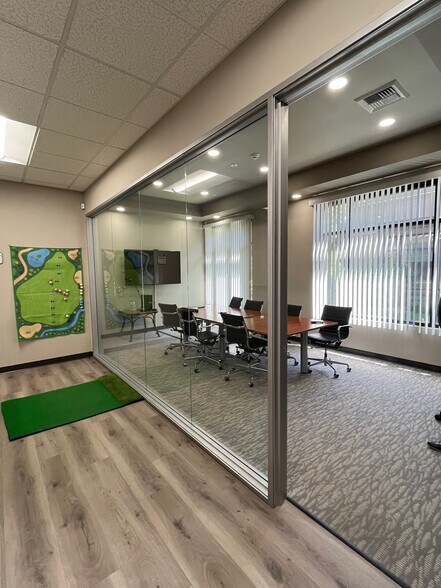 5365 Reno Corporate Dr, Reno, NV à louer - Photo de l’immeuble – Image 3 sur 7
