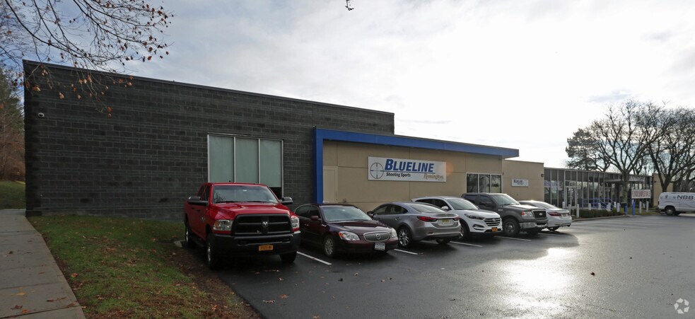 444 Saw Mill River Rd, Elmsford, NY à louer - Photo principale – Image 1 sur 5