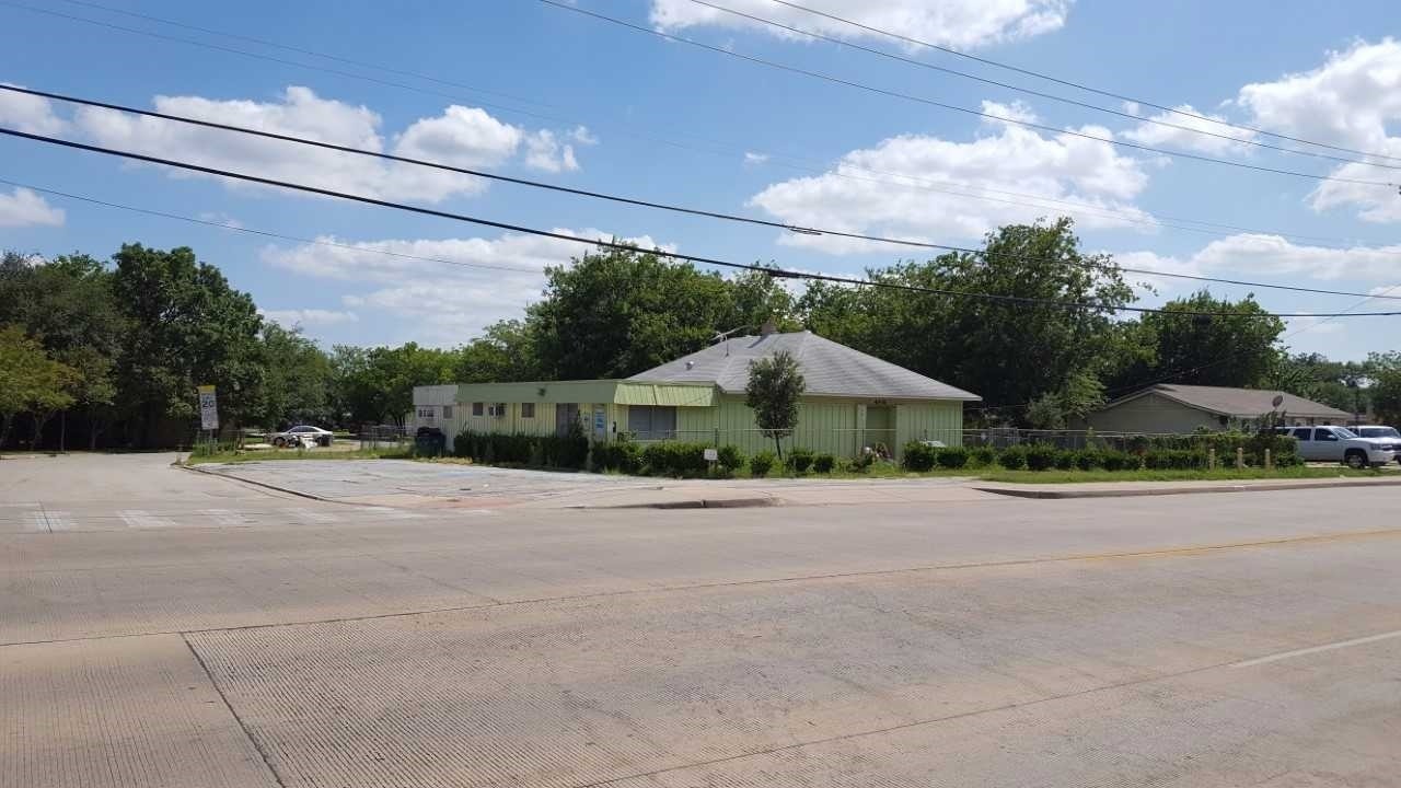 4918 Broadway Ave, Haltom City, TX à vendre Photo principale– Image 1 sur 24
