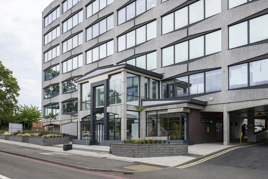 Blenheim Ct, Solihull à louer - Photo de l’immeuble – Image 2 sur 10