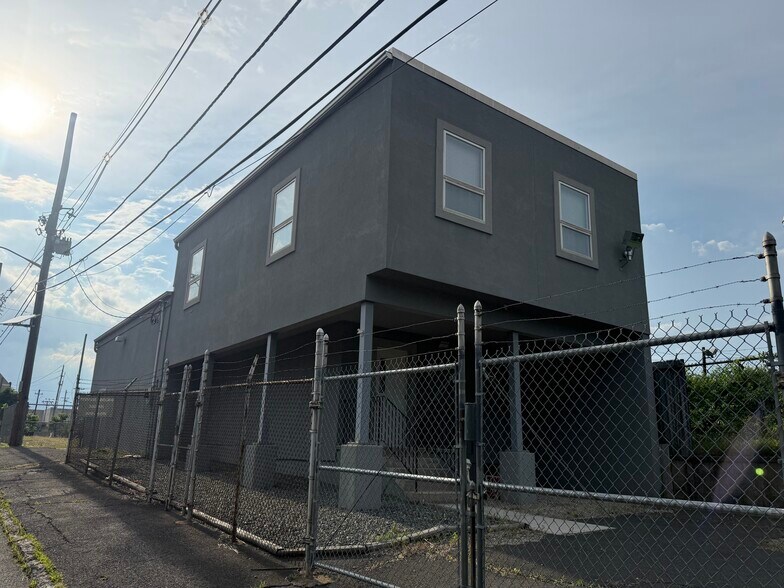 356 McLean Blvd, Paterson, NJ à vendre - Photo de l’immeuble – Image 2 sur 20