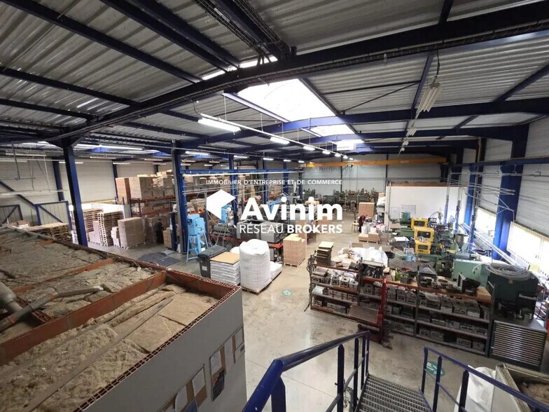 Industriel/Logistique dans Arbent à vendre - Photo intérieure – Image 3 sur 21