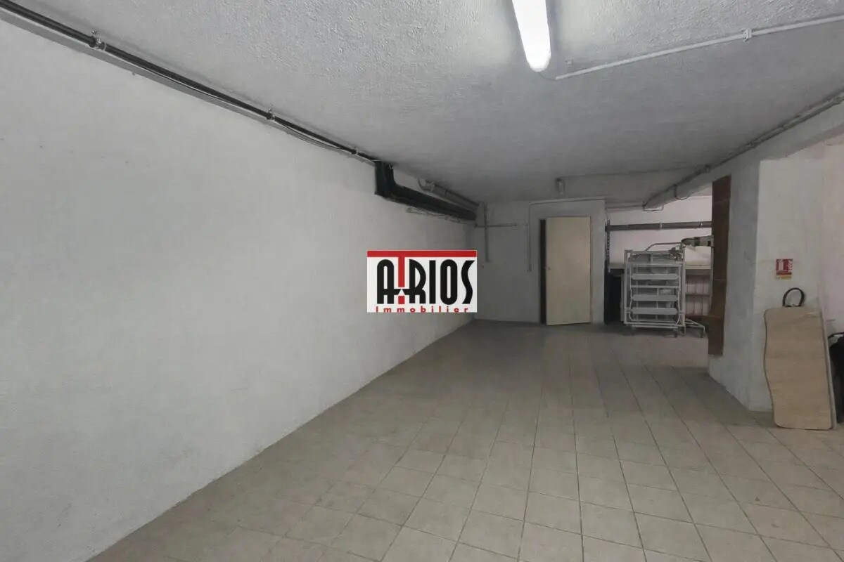 Industriel/Logistique dans Sanary-sur-Mer à louer Photo intérieure– Image 1 sur 4