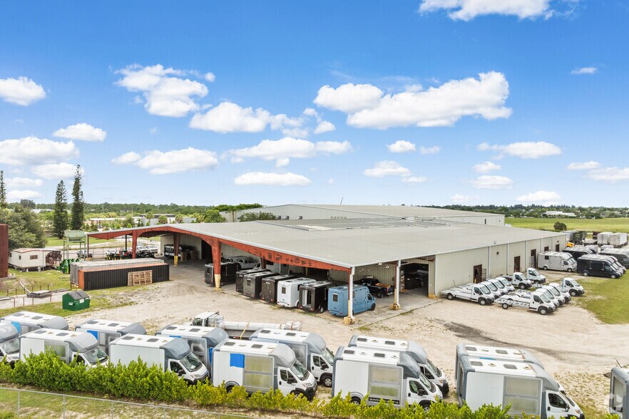 4003 Seminole Pratt Whitney Rd, City Of Westlake, FL à louer - Photo de l’immeuble – Image 3 sur 20