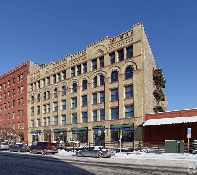 702-722 N 1st St N, Minneapolis, MN à louer - Photo principale – Image 1 sur 30