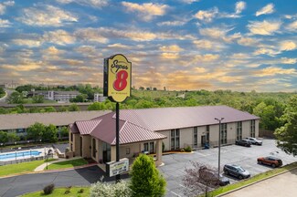Plus de détails pour 2490 Green Mountain Dr, Branson, MO - Hôtellerie à vendre
