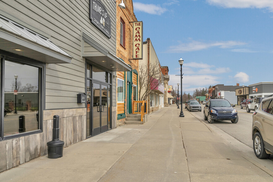 53 N Howard Ave, Croswell, MI à vendre - Photo de l’immeuble – Image 3 sur 24