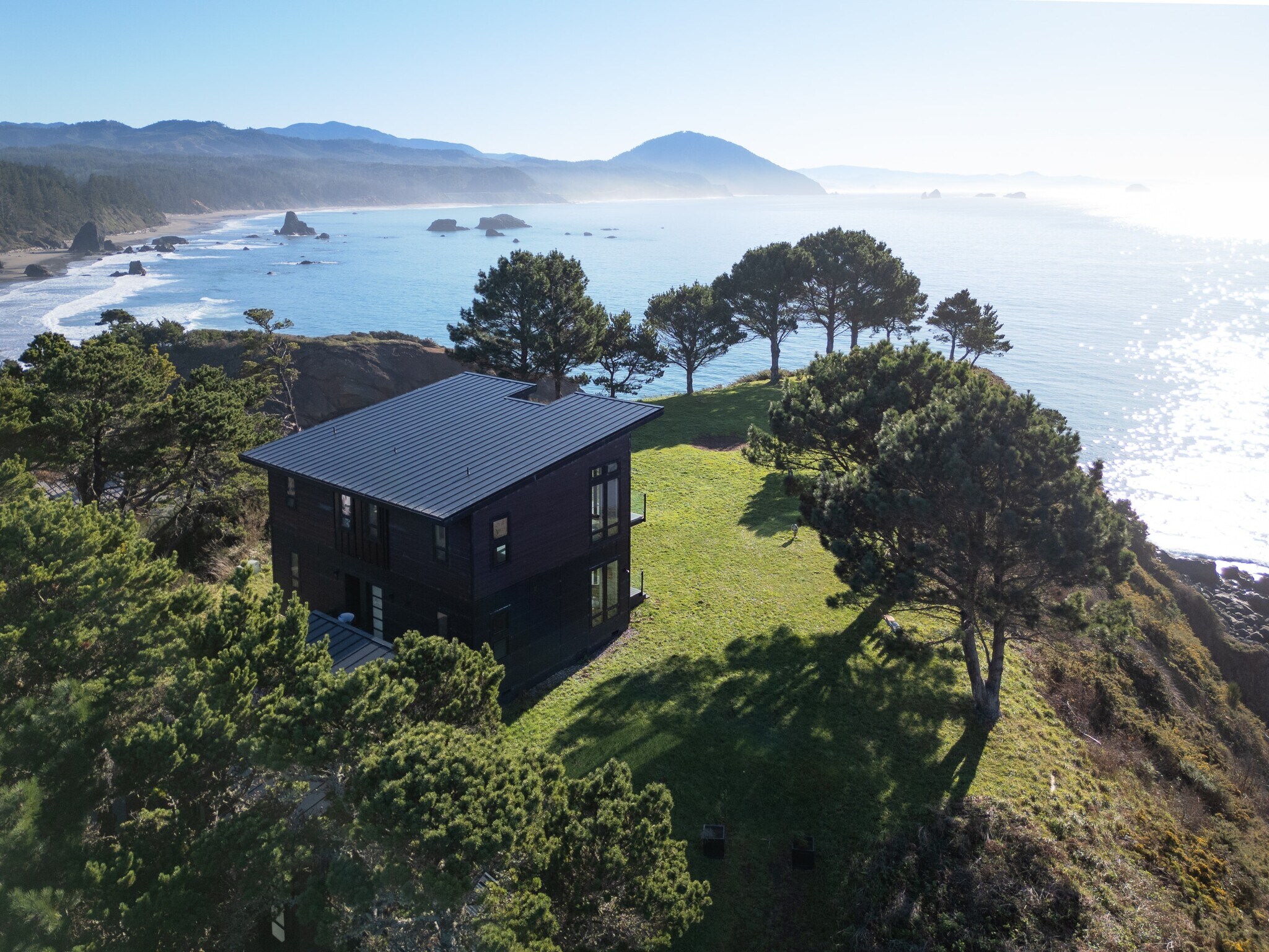 409 Jackson St, Port Orford, OR à vendre Photo principale– Image 1 sur 49