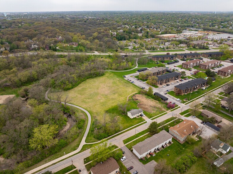 485 S 19th St, West Des Moines, IA à vendre - Photo de l’immeuble – Image 3 sur 17