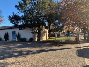 2603 University Ave, Lubbock, TX à louer Photo de l’immeuble– Image 2 sur 6