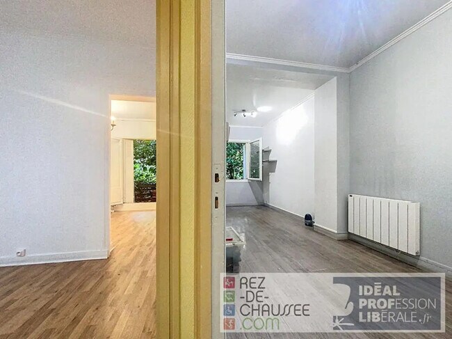 Plus de détails pour Bureau à vendre