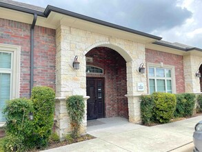 8765 Stockard Dr, Frisco, TX à louer Photo de l’immeuble– Image 2 sur 12