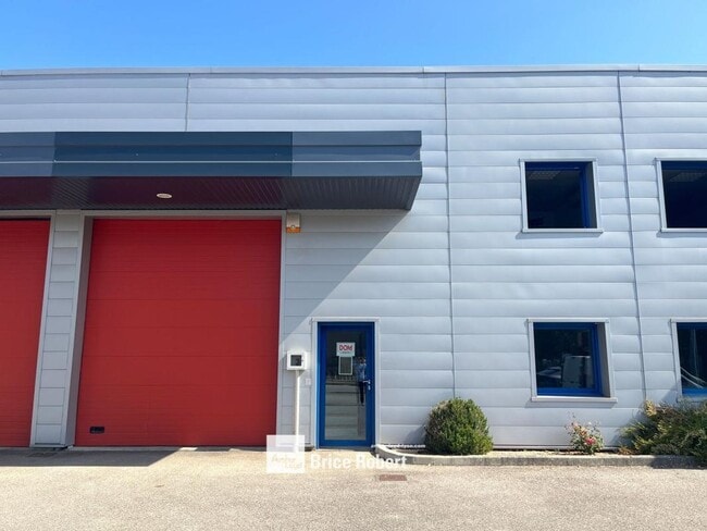 Plus de détails pour 100 Rue Du Pre Magne, Brindas - Local d'activités à louer