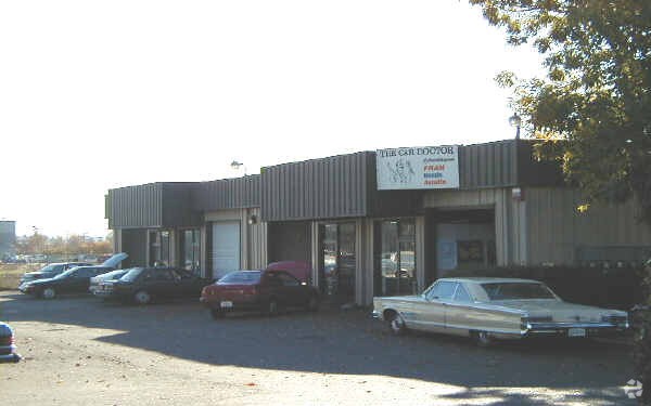 2967 Coors Ct, Santa Rosa, CA à louer - Photo de l’immeuble – Image 3 sur 19