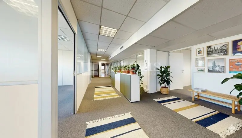 13 Rue Des Emeraudes, Lyon à vendre - Photo intérieure – Image 2 sur 11