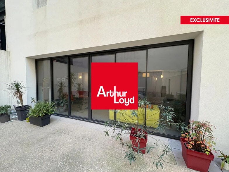 Local commercial dans Marseille à vendre - Photo de l’immeuble – Image 1 sur 8