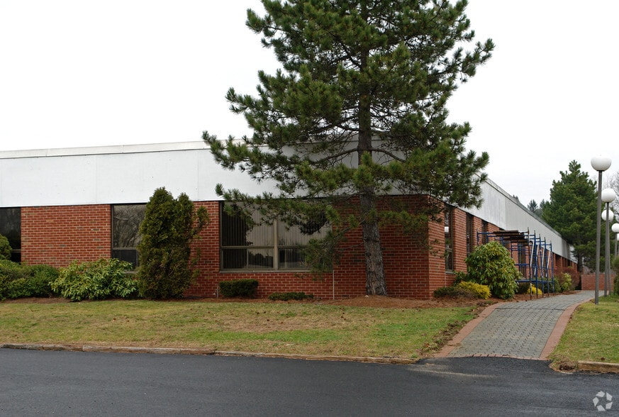 16 Electronics Ave, Danvers, MA à louer - Photo principale – Image 1 sur 5