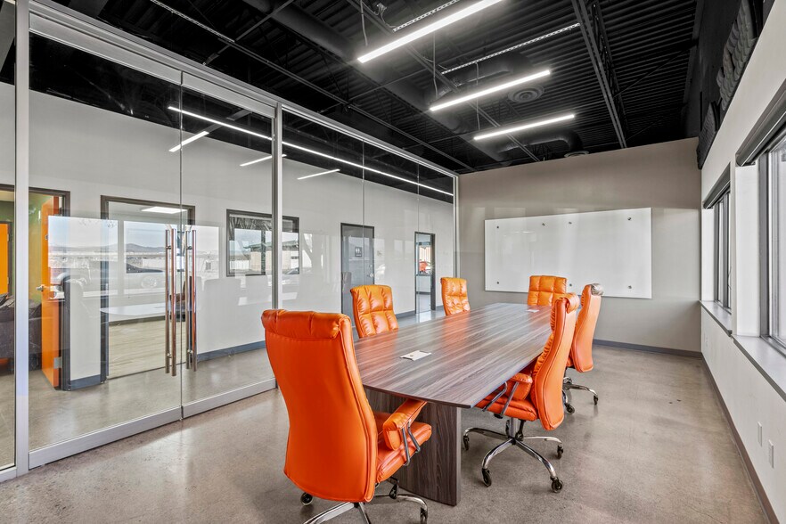 4731 Industry Dr, Medford, OR à louer - Photo intérieure – Image 1 sur 38