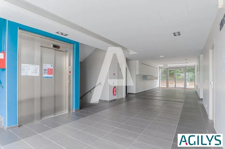 Bureau dans Orsay à vendre - Photo de l’immeuble – Image 3 sur 13