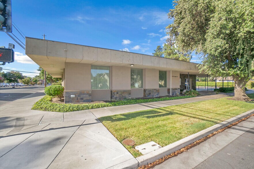 222 Court St, Woodland, CA à louer - Photo de l’immeuble – Image 2 sur 21