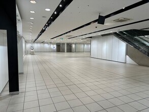 55-61 Regent St, Swindon à louer Photo intérieure– Image 2 sur 3