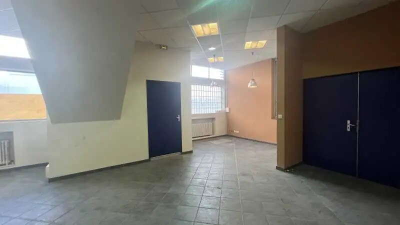 Bureau dans Orléans à louer - Photo de l’immeuble – Image 2 sur 7