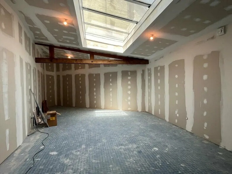 Local commercial dans Auray à louer - Photo intérieure – Image 2 sur 3