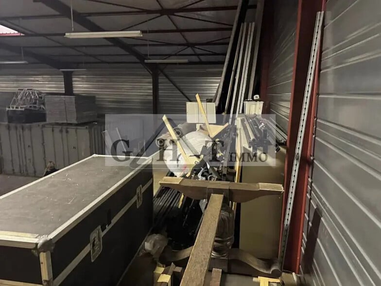 Industriel/Logistique dans Fontenay-Trésigny à vendre - Photo intérieure – Image 3 sur 6